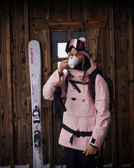 Customer @vickanwahlen in Dune W Ski Jacket Women Soft Pink