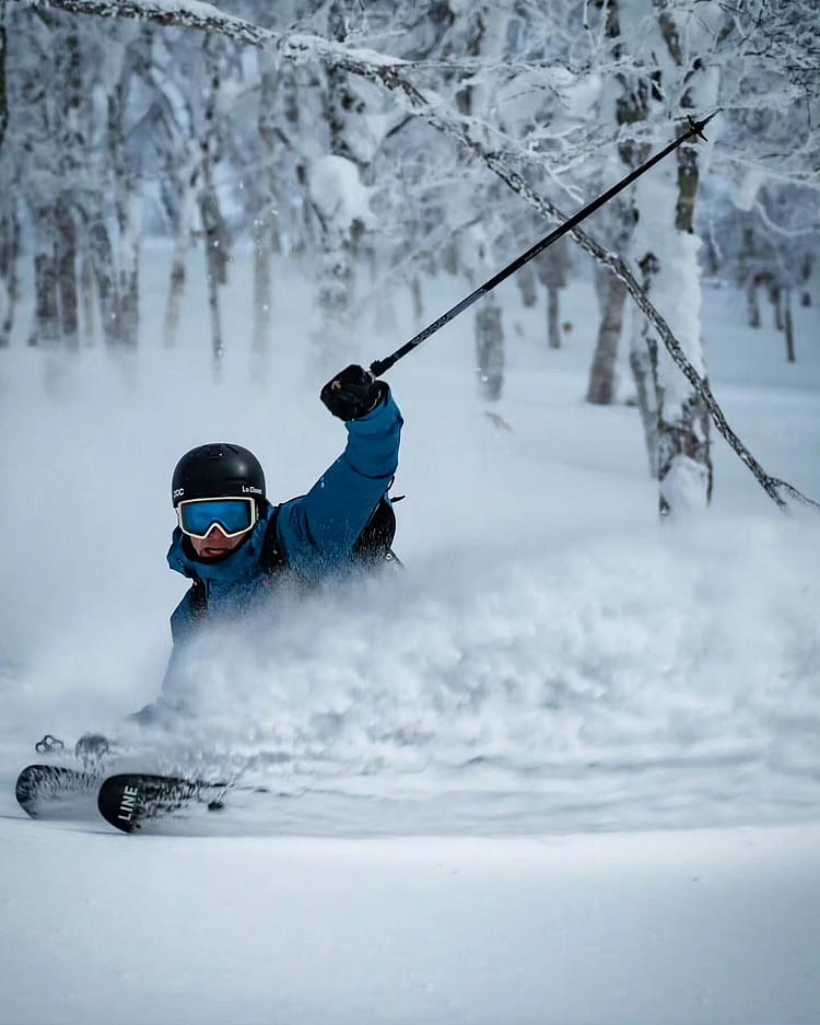 Customer @alexisaud in Dune Snowboard Jacket Men Blue Steel