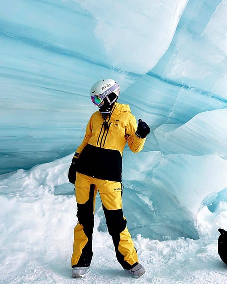 Client @sky.sheng dans Moss W 2020 Veste Snowboard Femme Yellow/Black Renewed