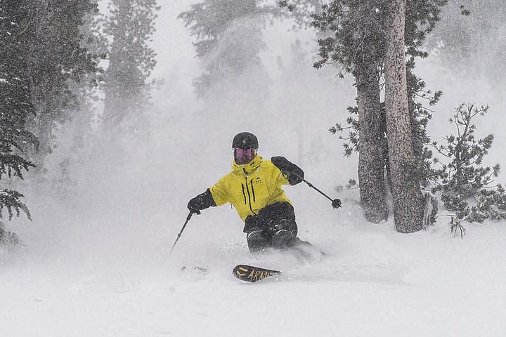 Klant @brett_dickinson in Arch Snowboard jas Heren Bright Yellow/Black