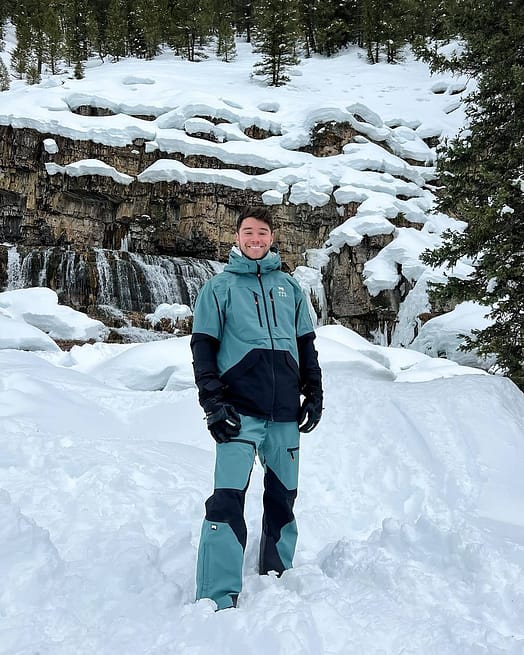 Zákazník @dude_fits v Moss 2021 Kalhoty na Snowboard Pánské Atlantic/Black