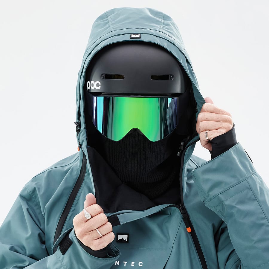 Capuche anti-tempête