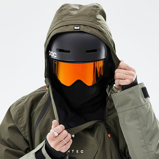 Capuche anti-tempête