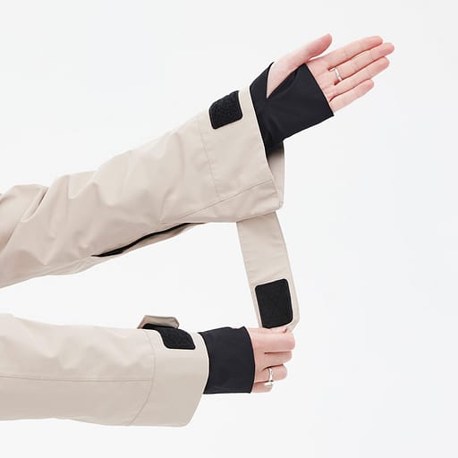 Oversized åbninger på ærmerne Hovedproduktdetaljebillede,
