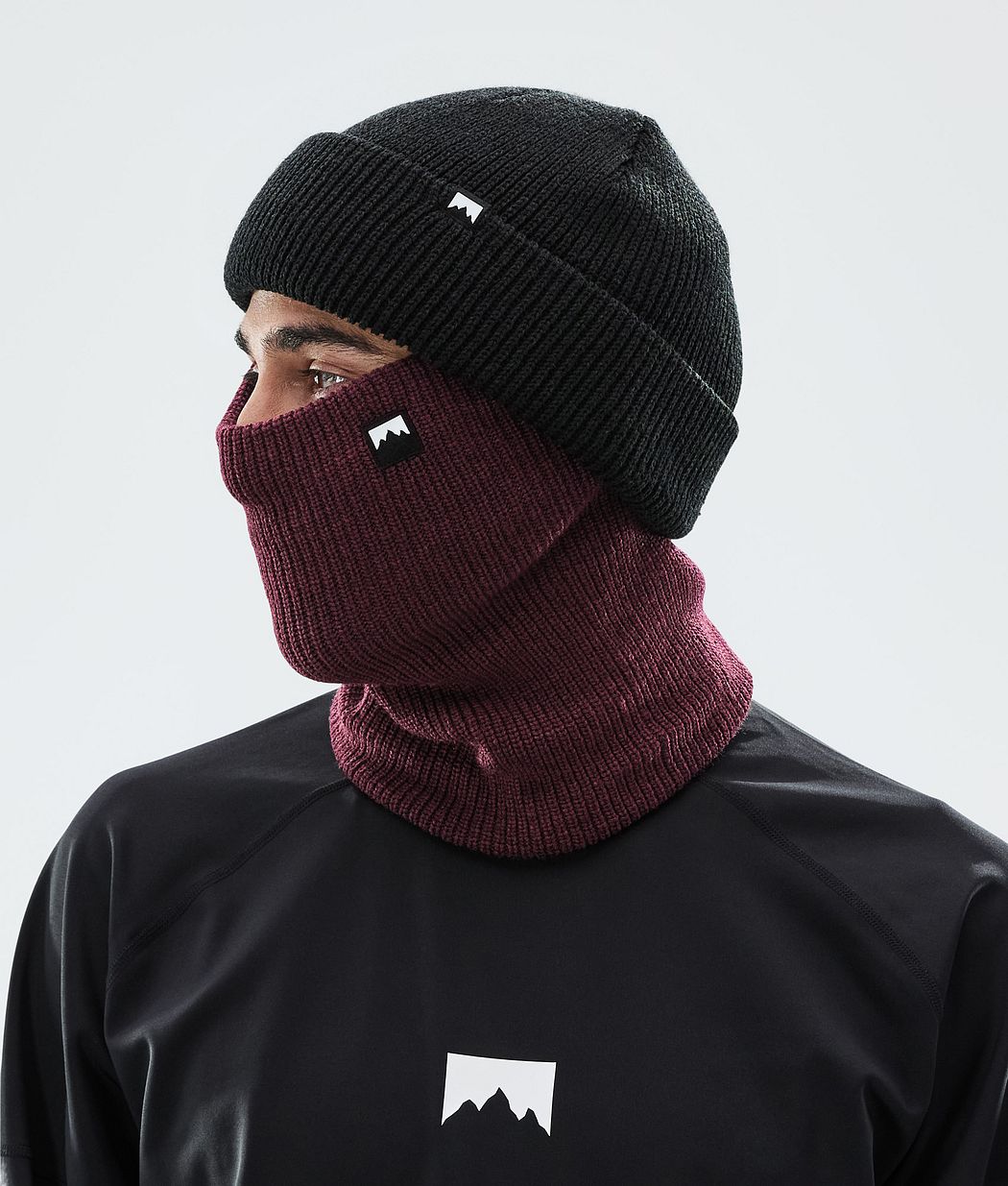 Classic Knitted 2022 Facemask Burgundy