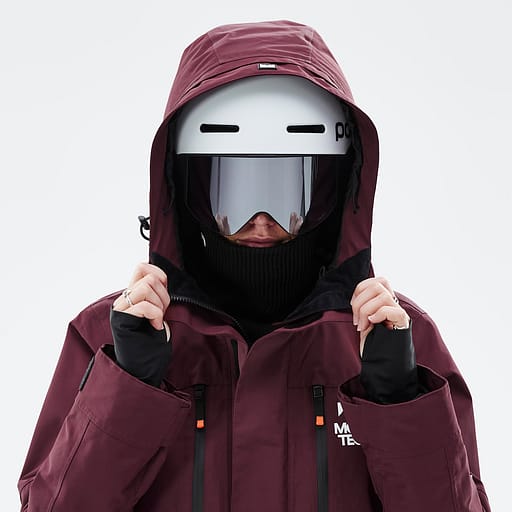 Capuche anti-tempête