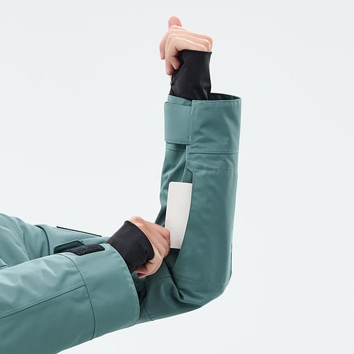 Lift Pass Pocket Main Product Details Image,