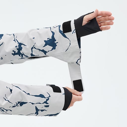 Oversized Sleeve Openings