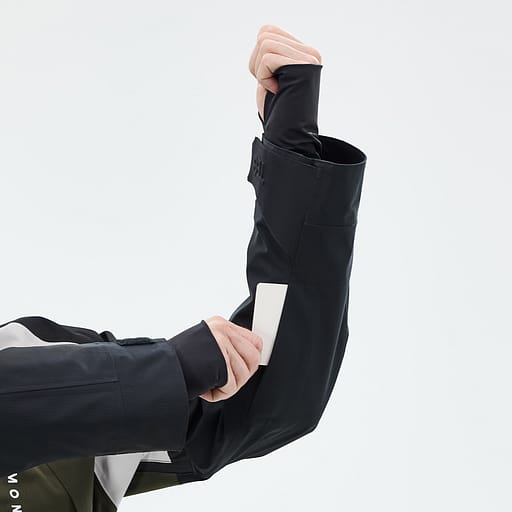 Lift Pass Pocket Main Product Details Image,