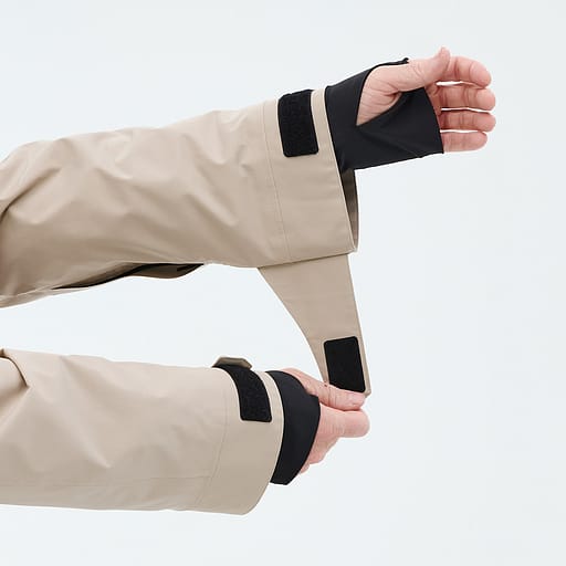 Oversized åbninger på ærmerne