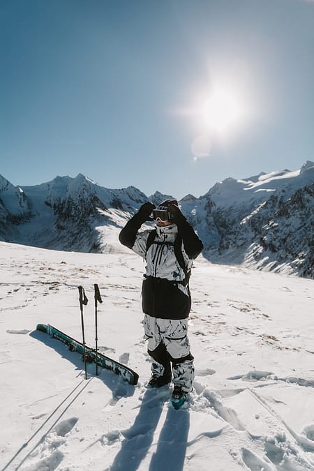 Image 3 of 3 - Fabio Studer Skiing