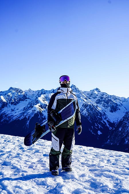 Image 3 of 3 - Sacha Balicco Snowboarding
