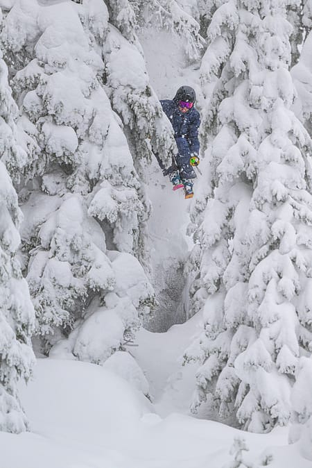 Image 3 of 3 - Ian Deans skiing
