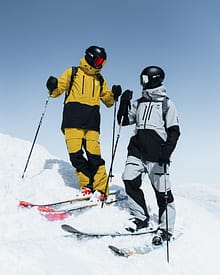 Comment choisir la longueur d’un bâton de ski | Montec Mag