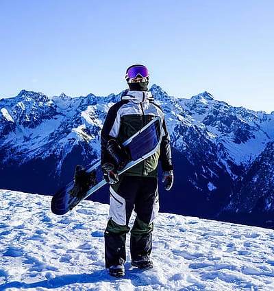 Montec Rider Sacha Balicco: 2026 FWT Rookie of the Year | Montec Magazine