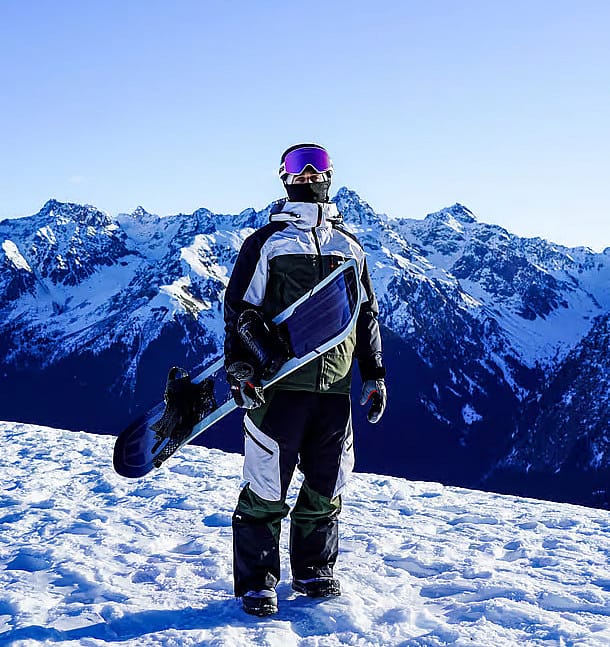 MONTEC-tiimilaskija Sacha Balicco nappasi Freeride World Tour 2026:n miesten Rookie of the Year -tittelin | Montec Mag